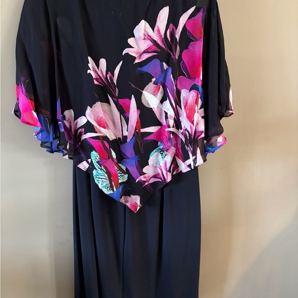 Frank Lyman dress, size 16, black with various shades of pink flowers - Picture 3 of 3